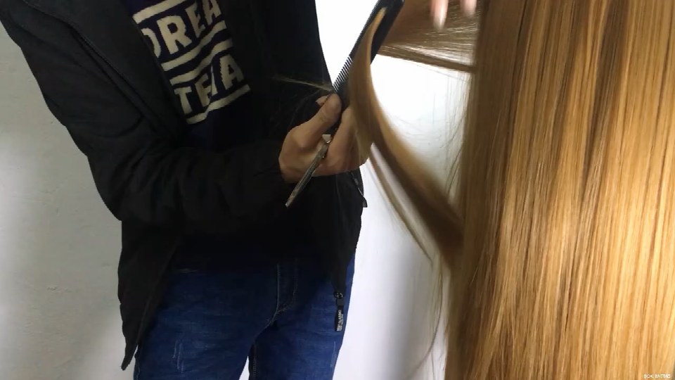 （2 pcs）Japan imported Barber Hair Salon Professional Adjustable Stainless Steel Cutting thinning Styling Tool Thinning Ergonomic Home Travel Hairdressing Scissor Set