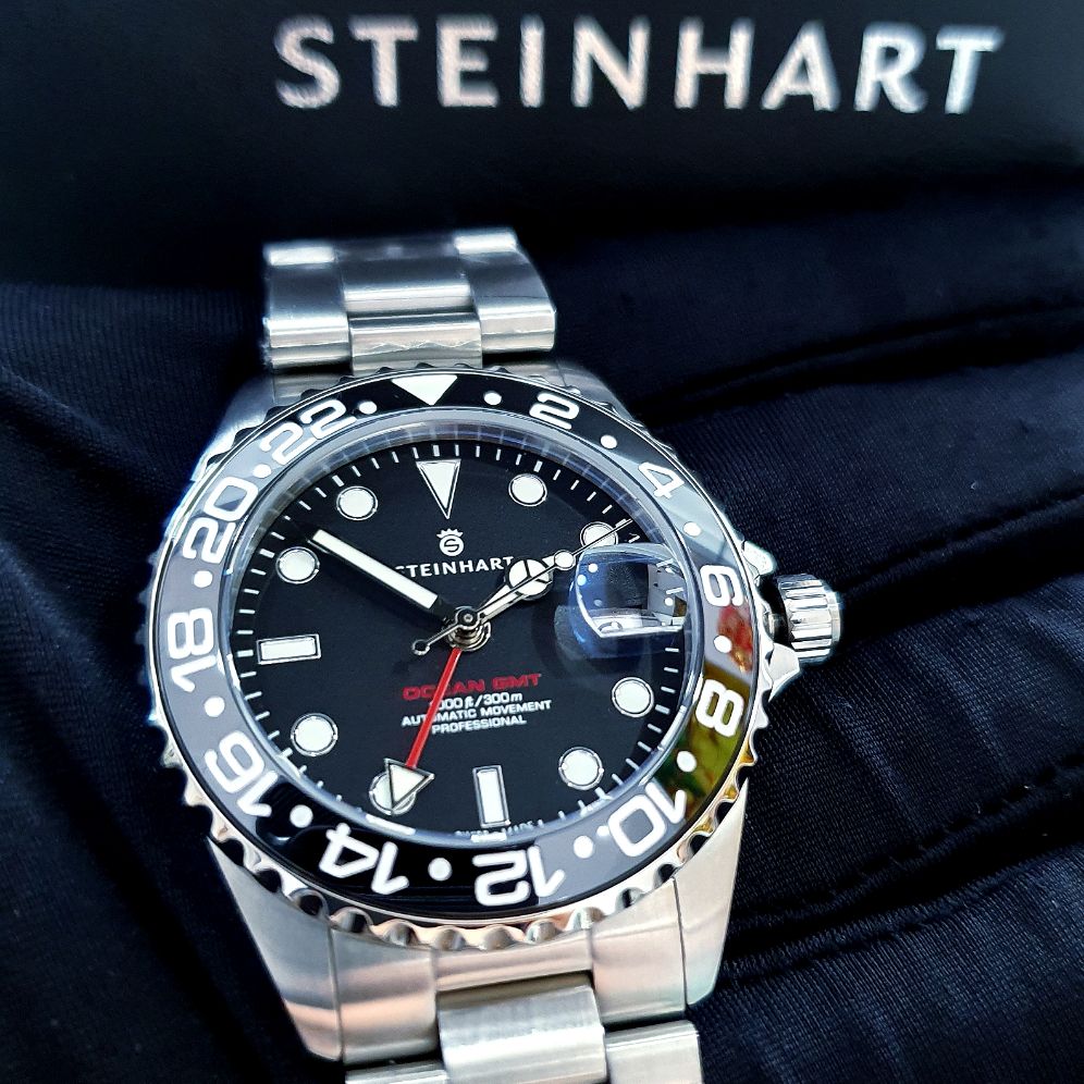 * Swiss Made * Brand New Steinhart Ocean 39 GMT Black Ceramic Men's Automatic Divers Watch